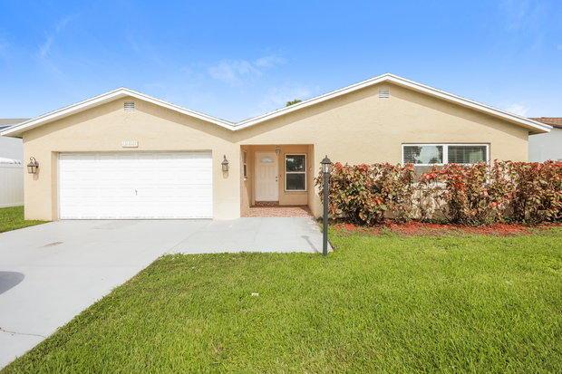 SANDALFOOT COVE SEC 11 - Residential Lease