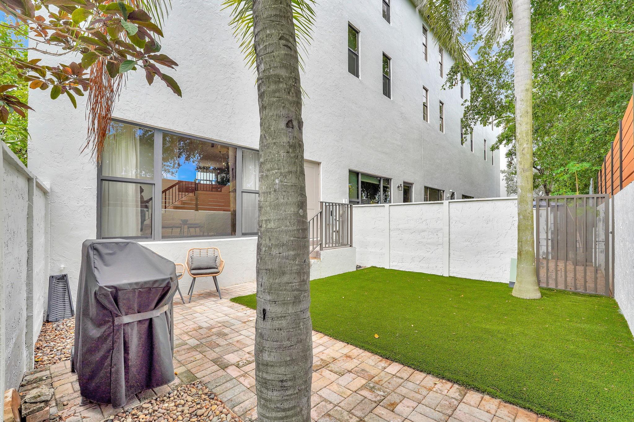 840 River's Edge Townhome - Residential
