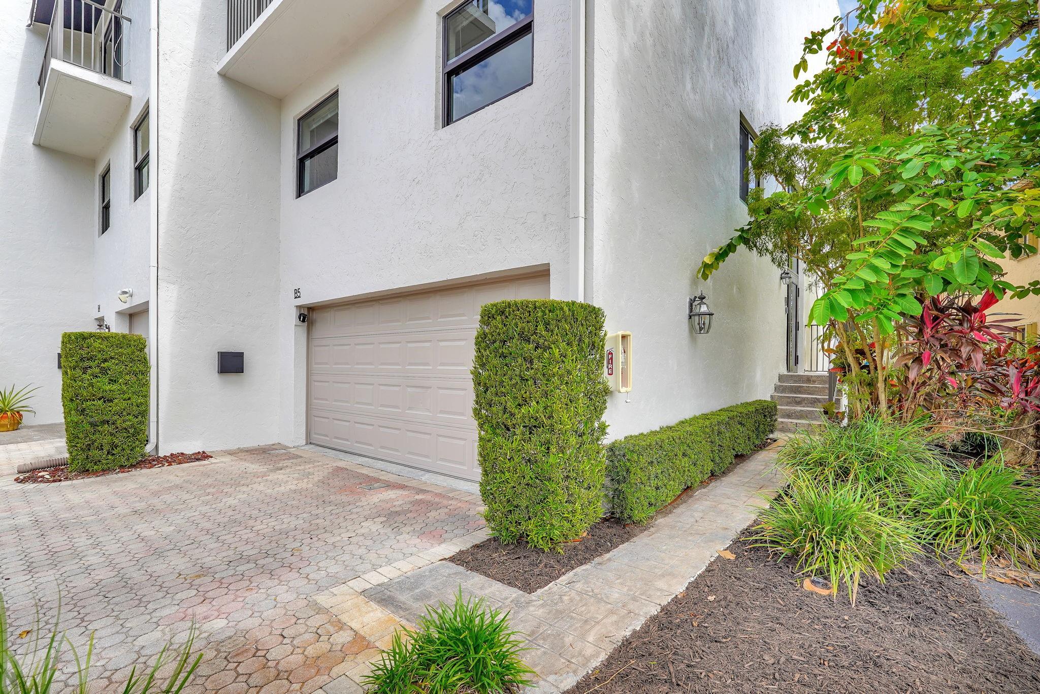 840 River's Edge Townhome - Residential