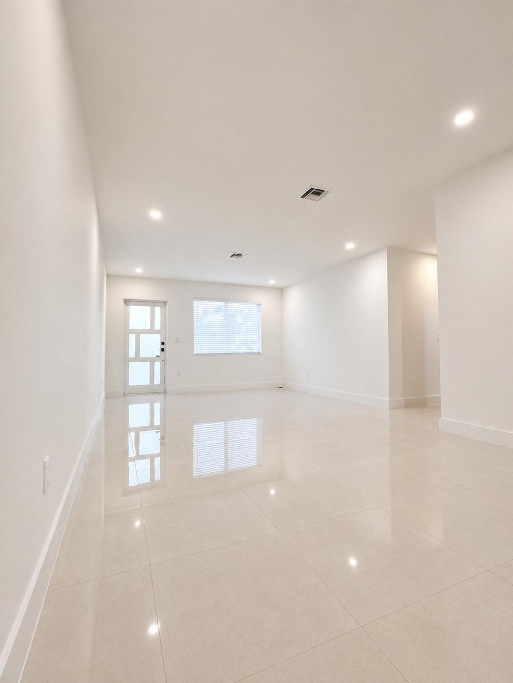 Photo of 345 PINEHURST Road, Palm Springs, FL 33461 (MLS # B26079200)