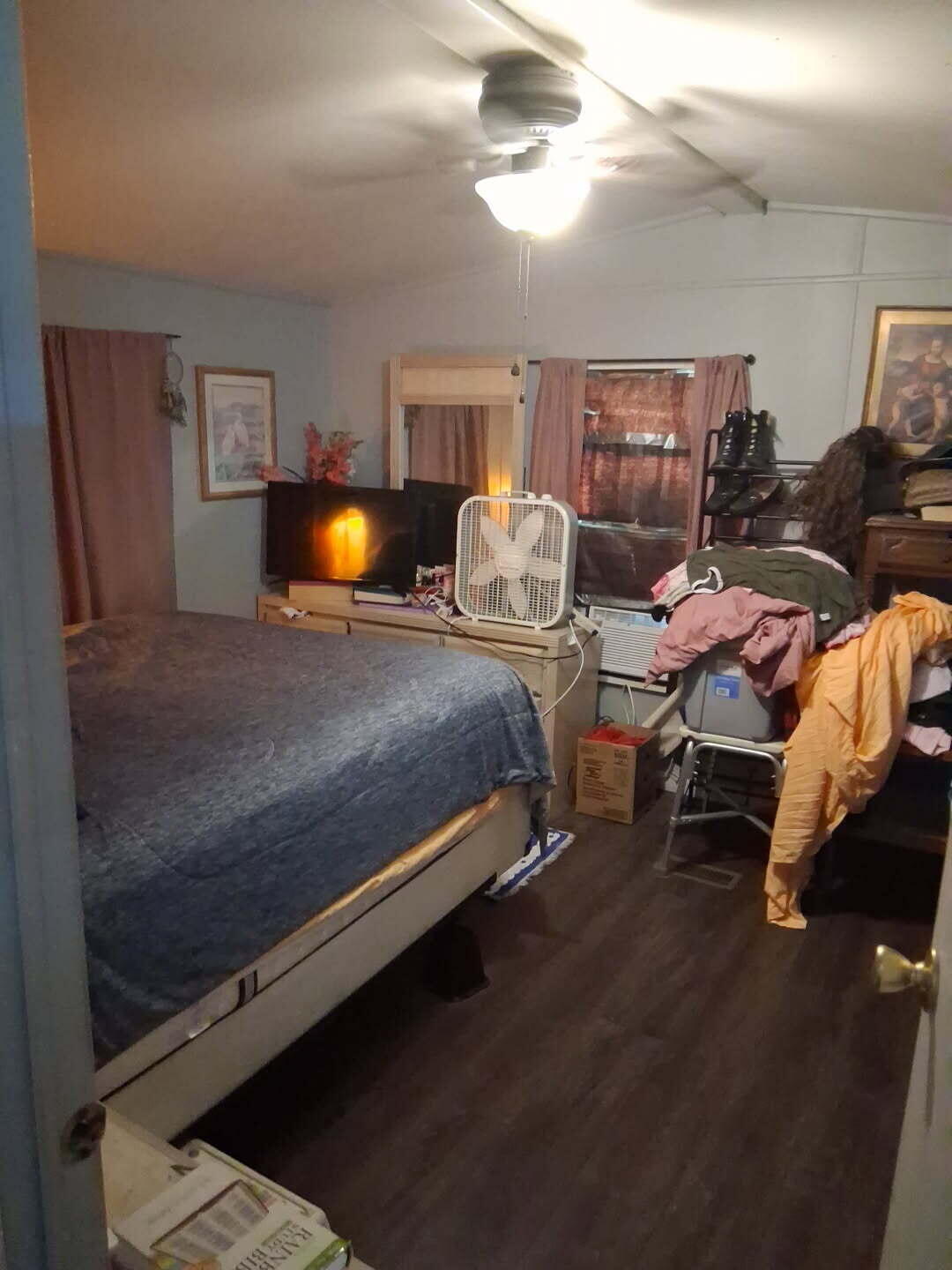 PARRY TRAILER VILLAGE - Residential