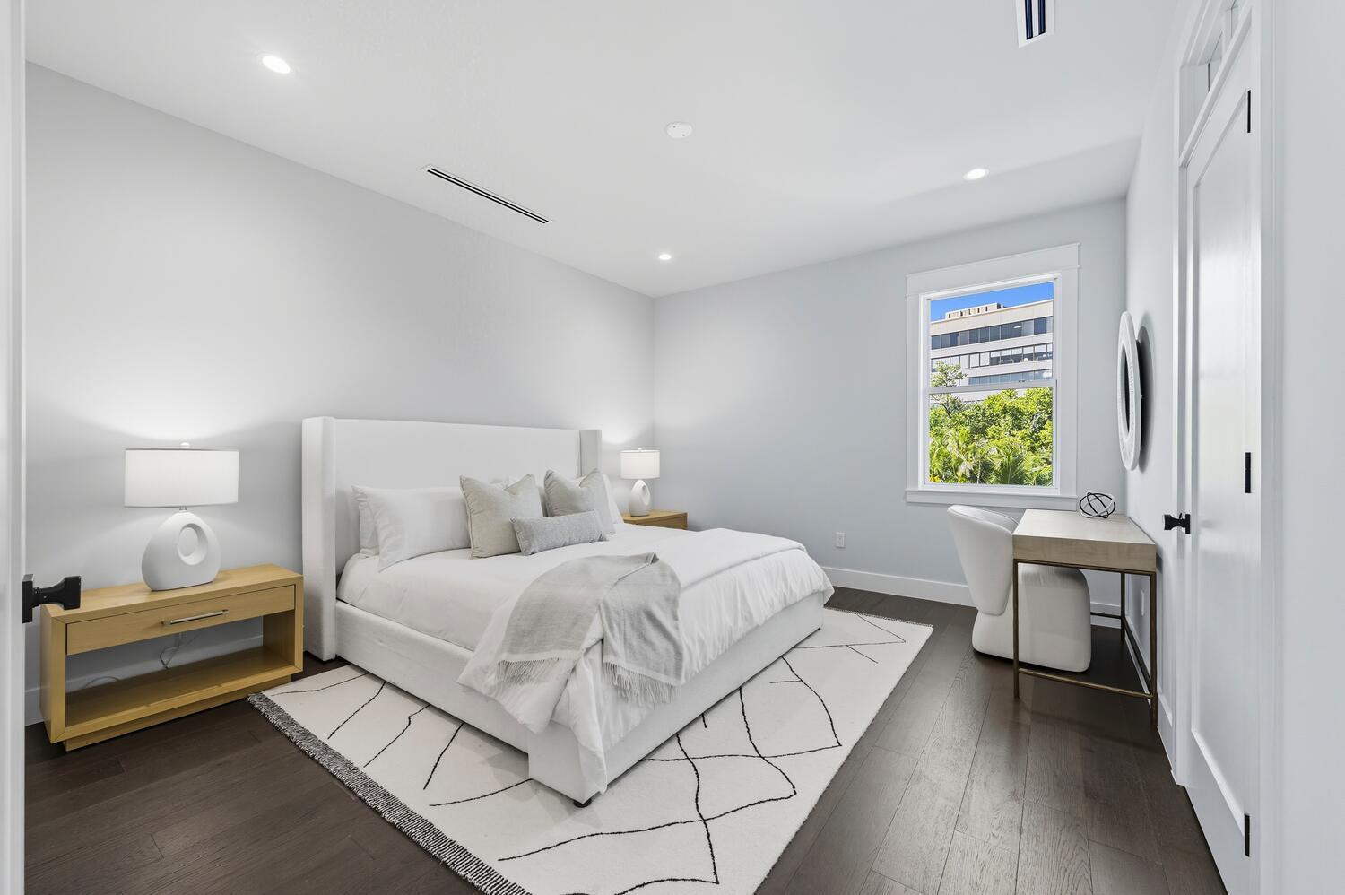 HIDDEN KEY NORTH - Residential