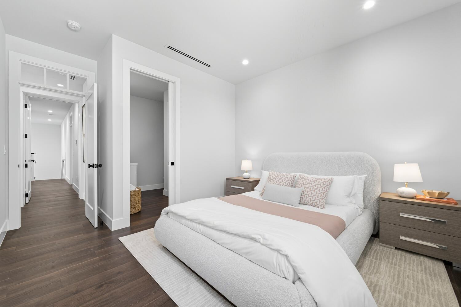 HIDDEN KEY NORTH - Residential