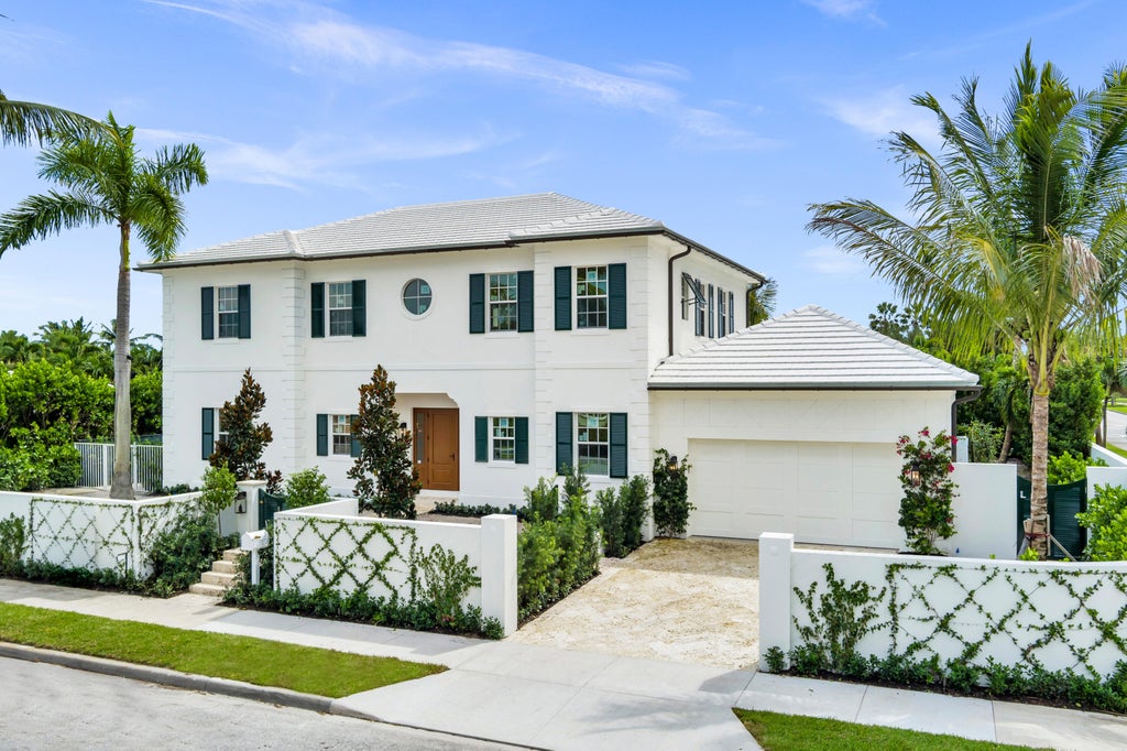 Photo of 372 Franklin Road, West Palm Beach, FL 33405 (MLS # B26086577)