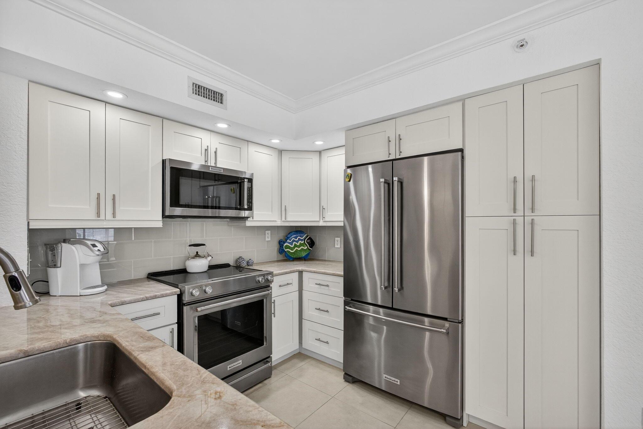 Flagler Pointe - Residential Lease