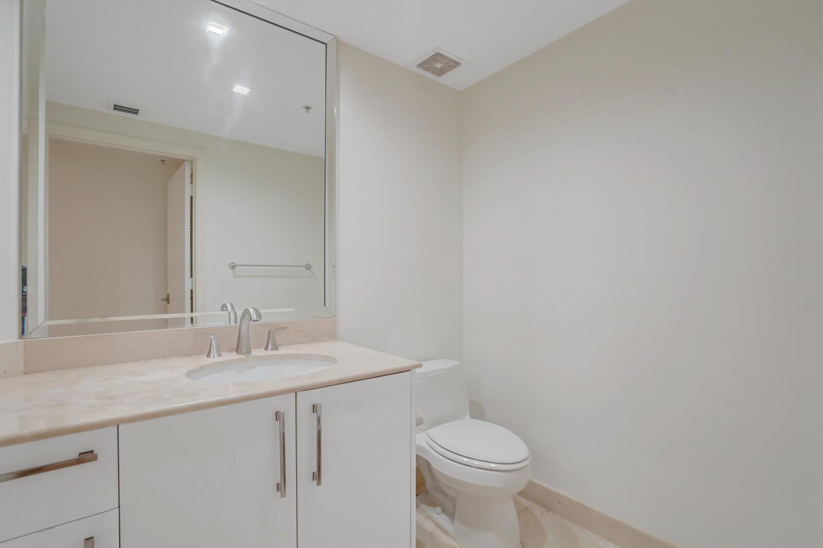 OCEAN PLAZA ON DEERFIELD - Residential Lease