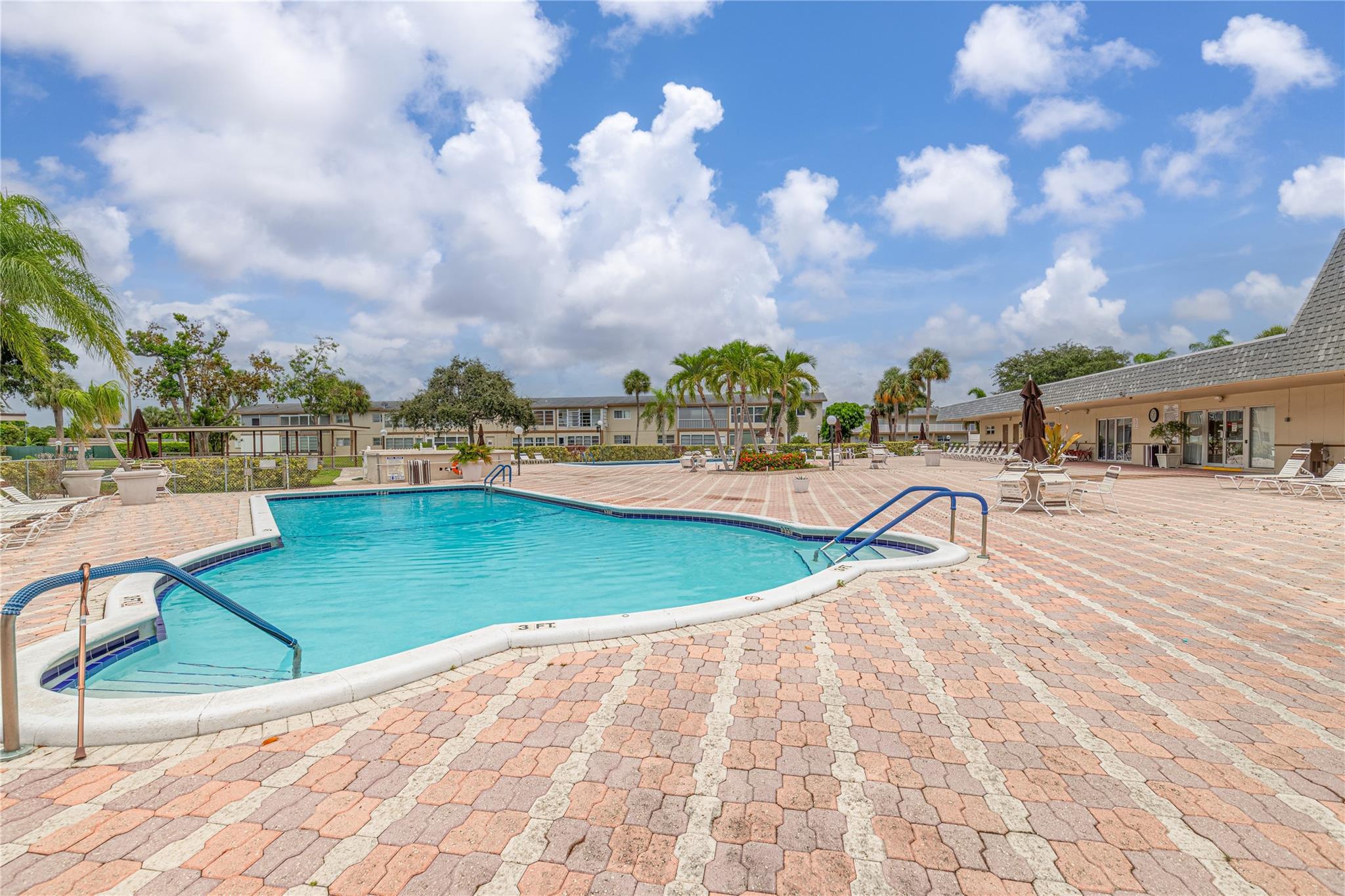 Oriole Gardens Two - Residential