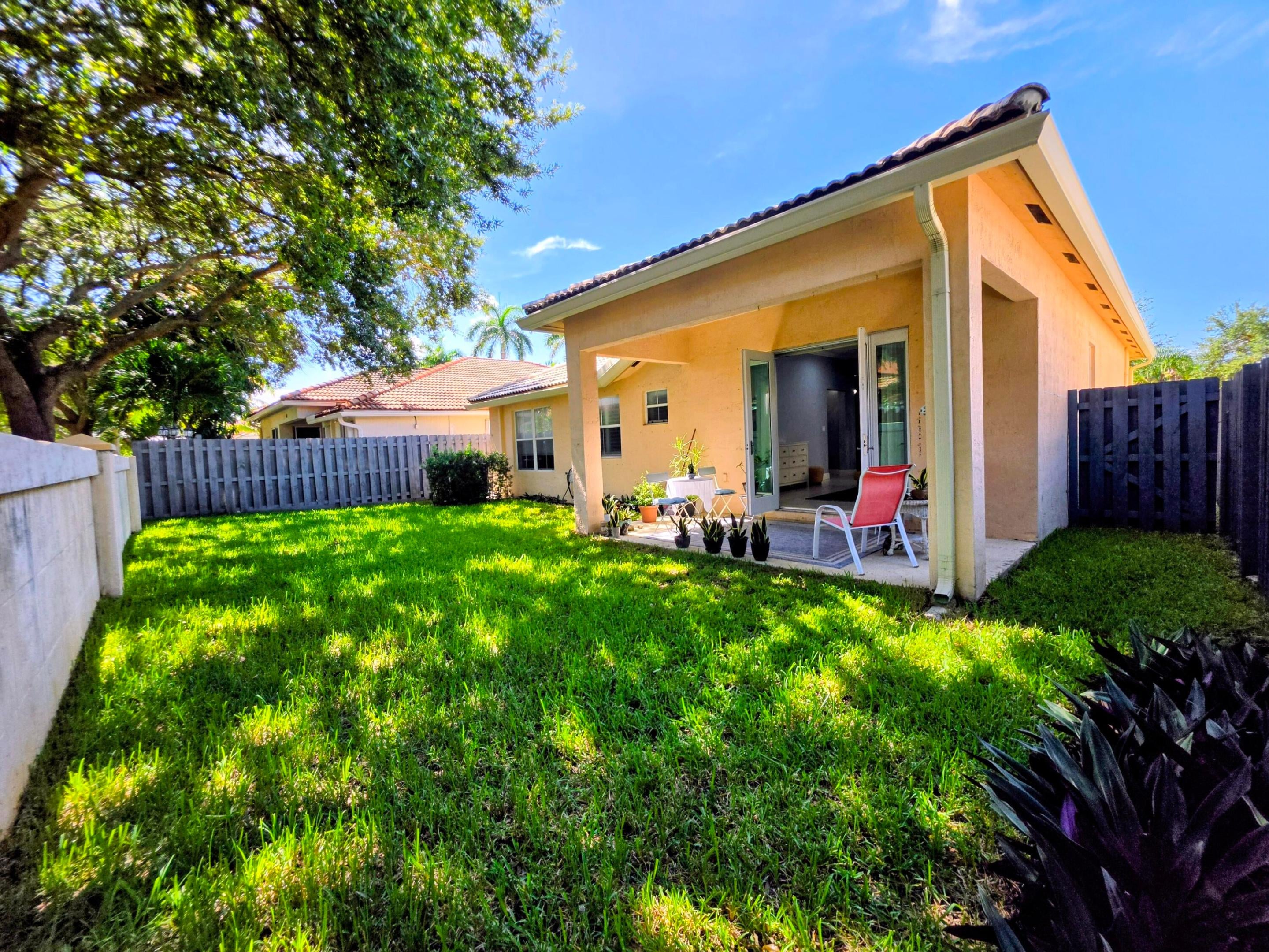 14013 N Cypress Cove Circle