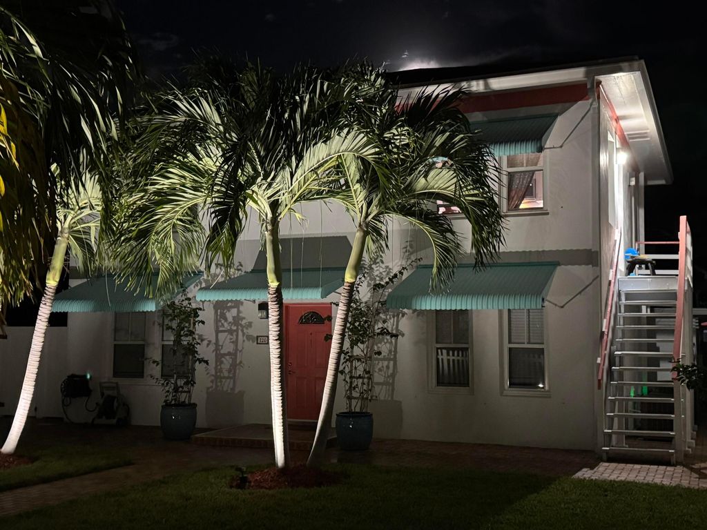 Photo of 126 N Palmway #1-3, Lake Worth Beach, FL 33460 (MLS # R11142951)