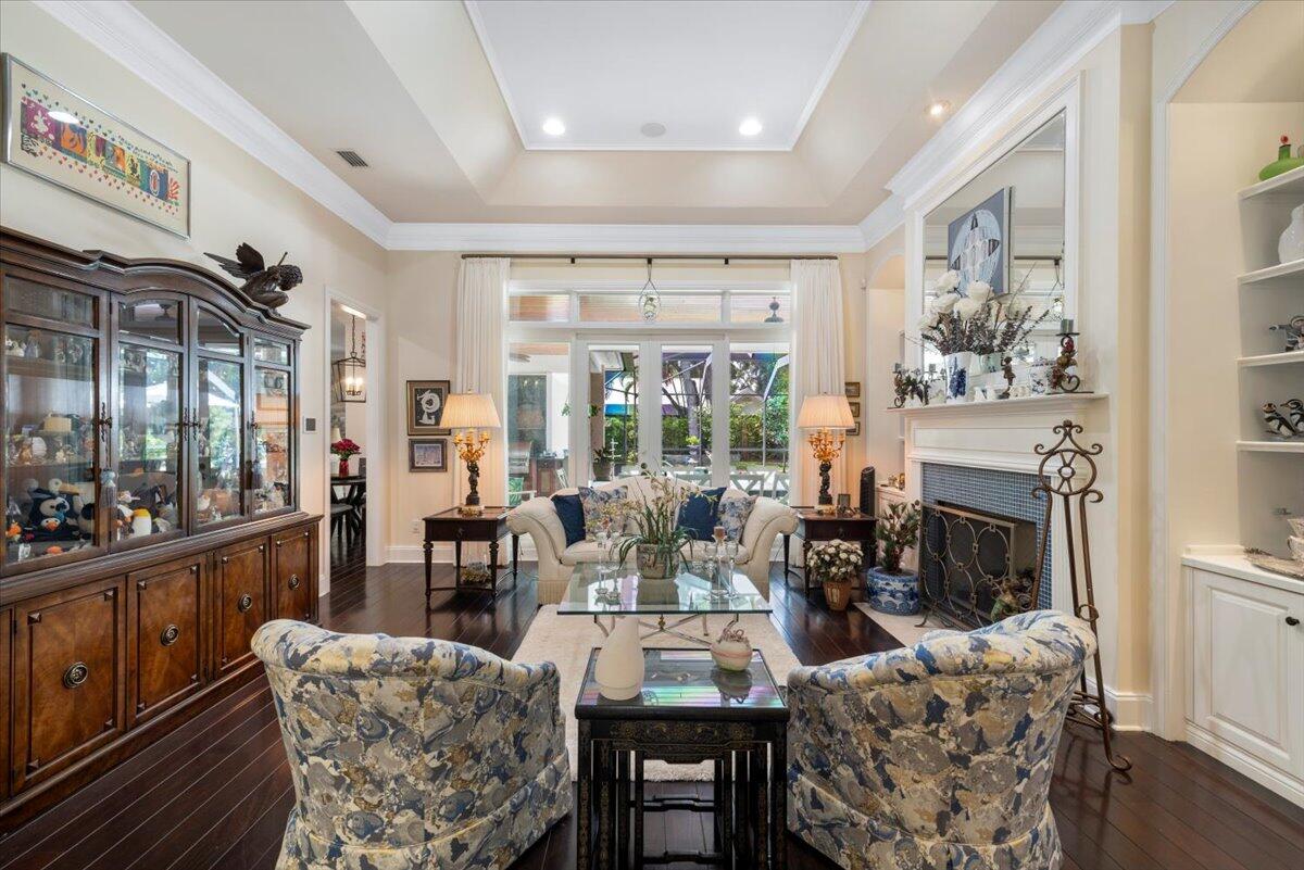 651 N Tomahawk Trail