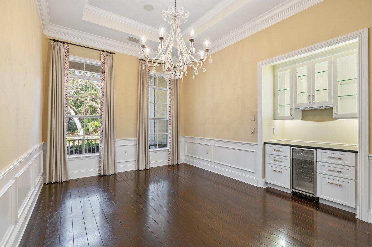 651 N Tomahawk Trail