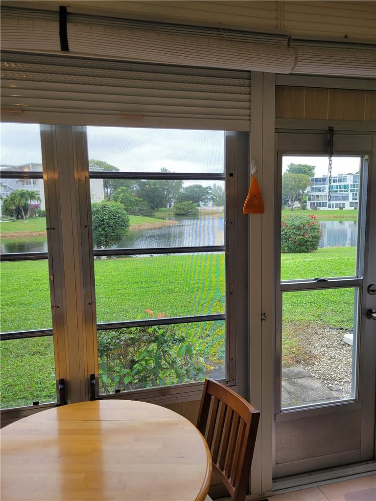 ASHBY D CONDO - Residential