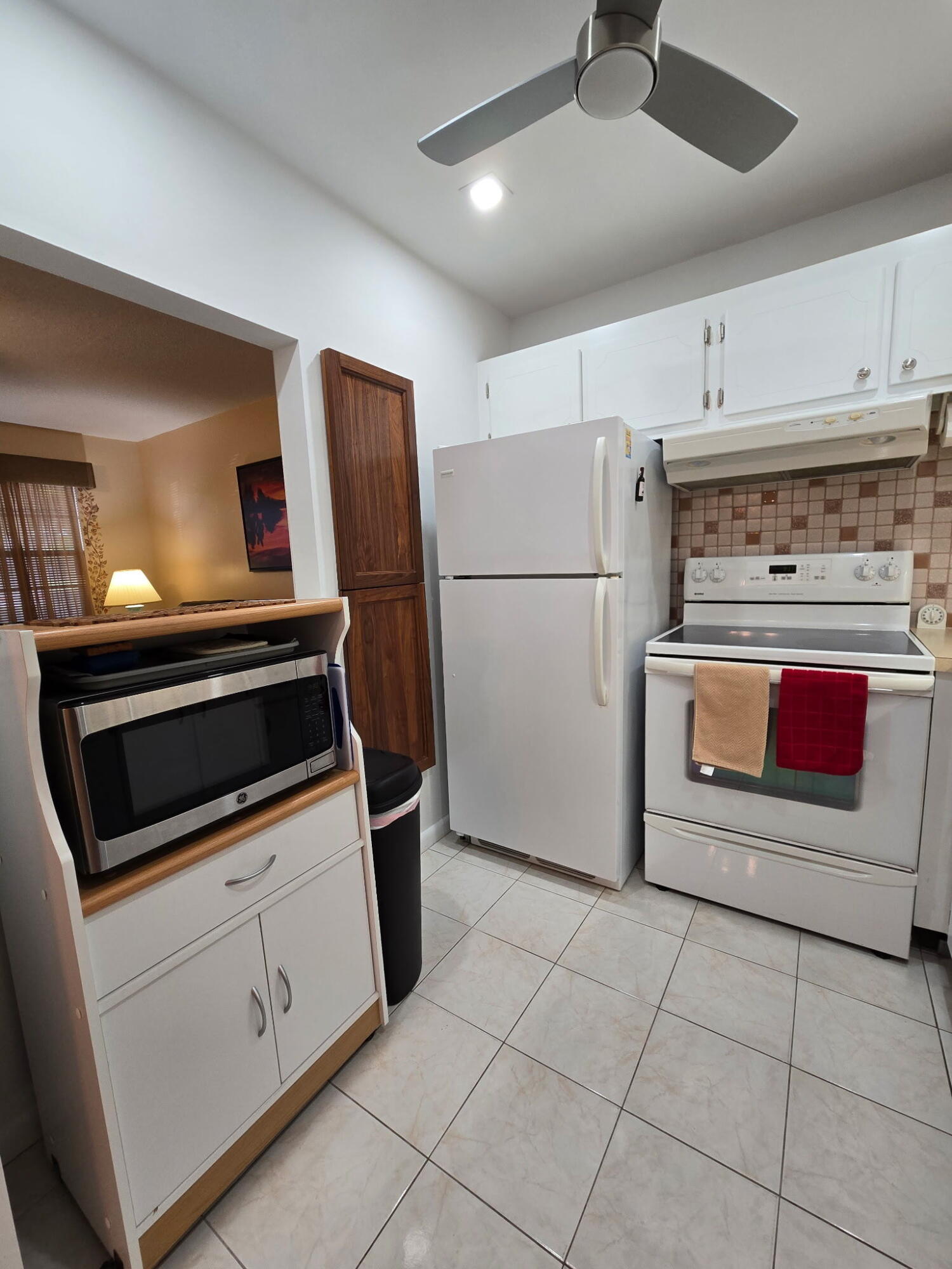 ASHBY D CONDO - Residential