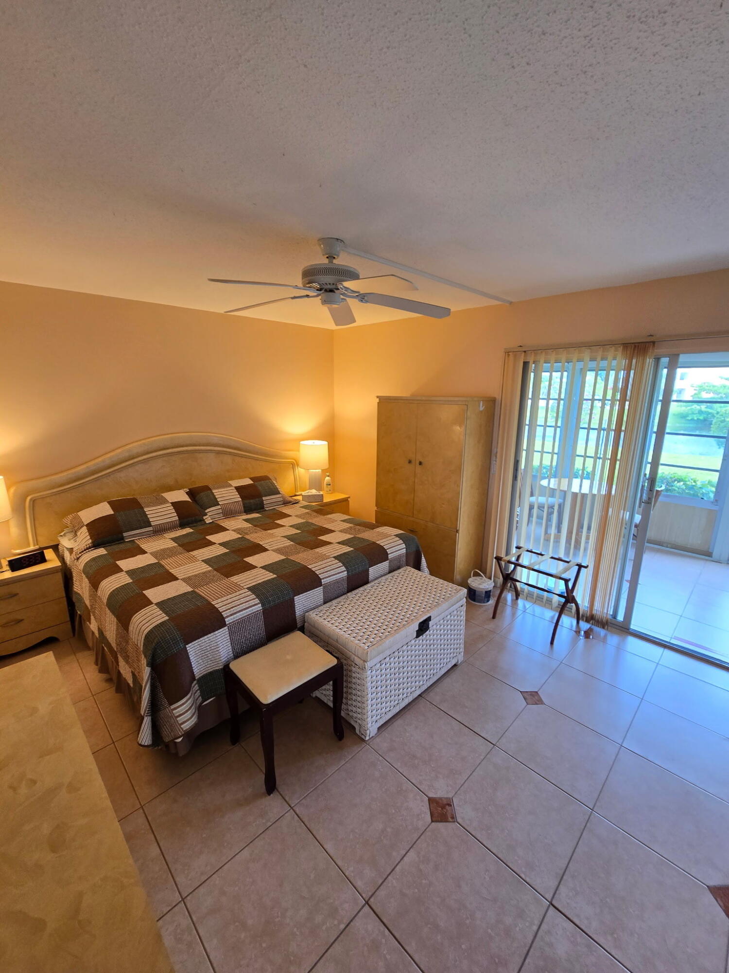 ASHBY D CONDO - Residential