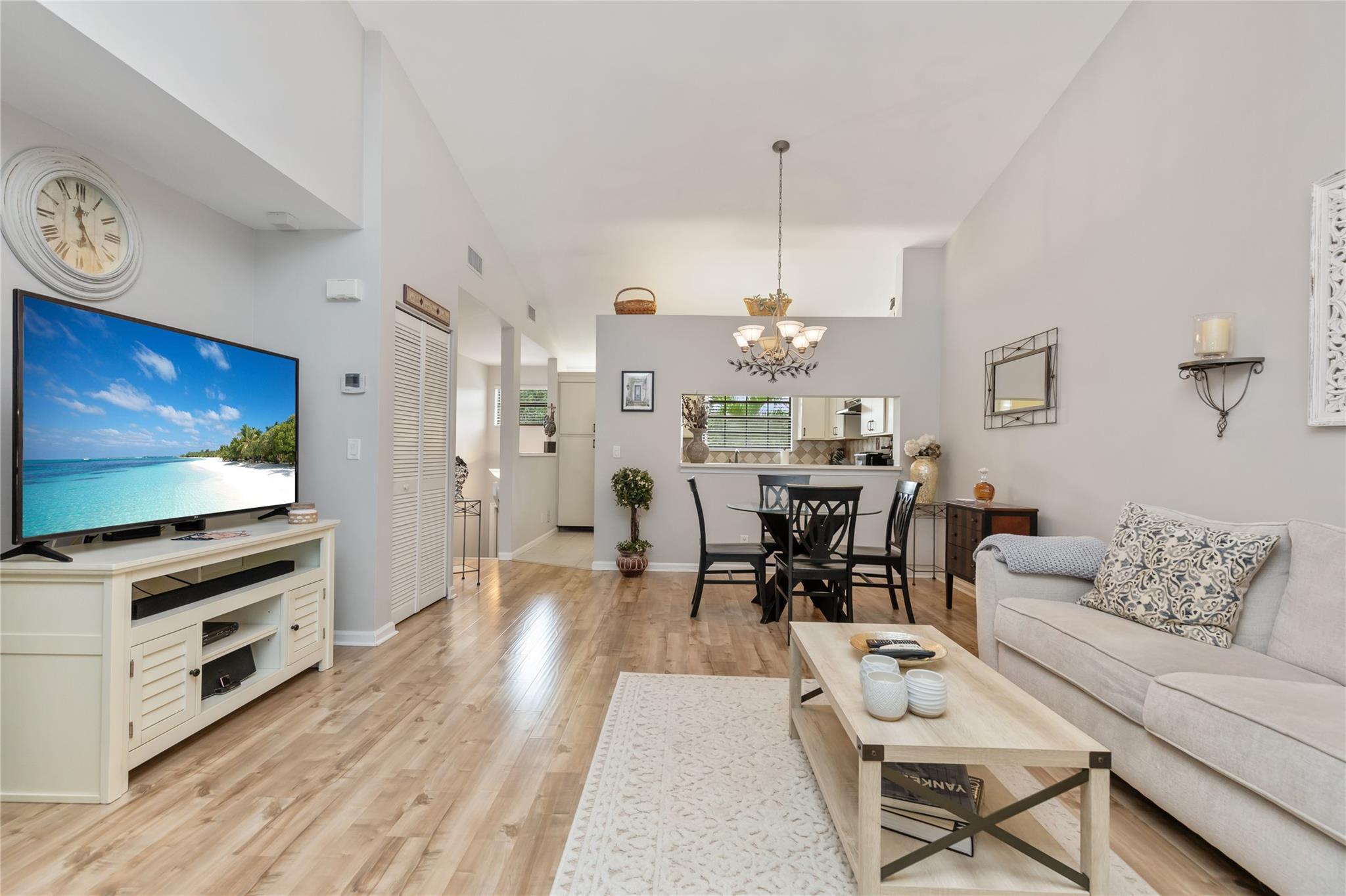 Independence Bay - Residential