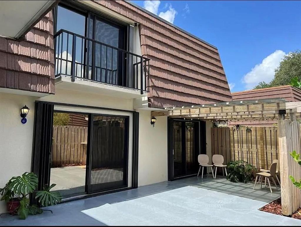 Photo of 308 3rd Lane, Palm Beach Gardens, FL 33418 (MLS # R11103860)