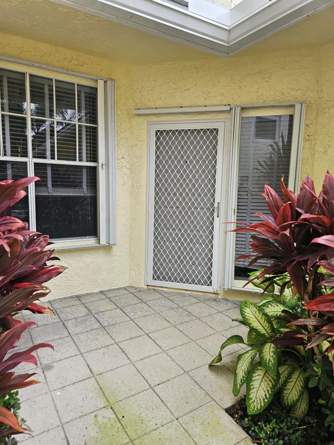 SEA COLONY CONDO - Residential Lease