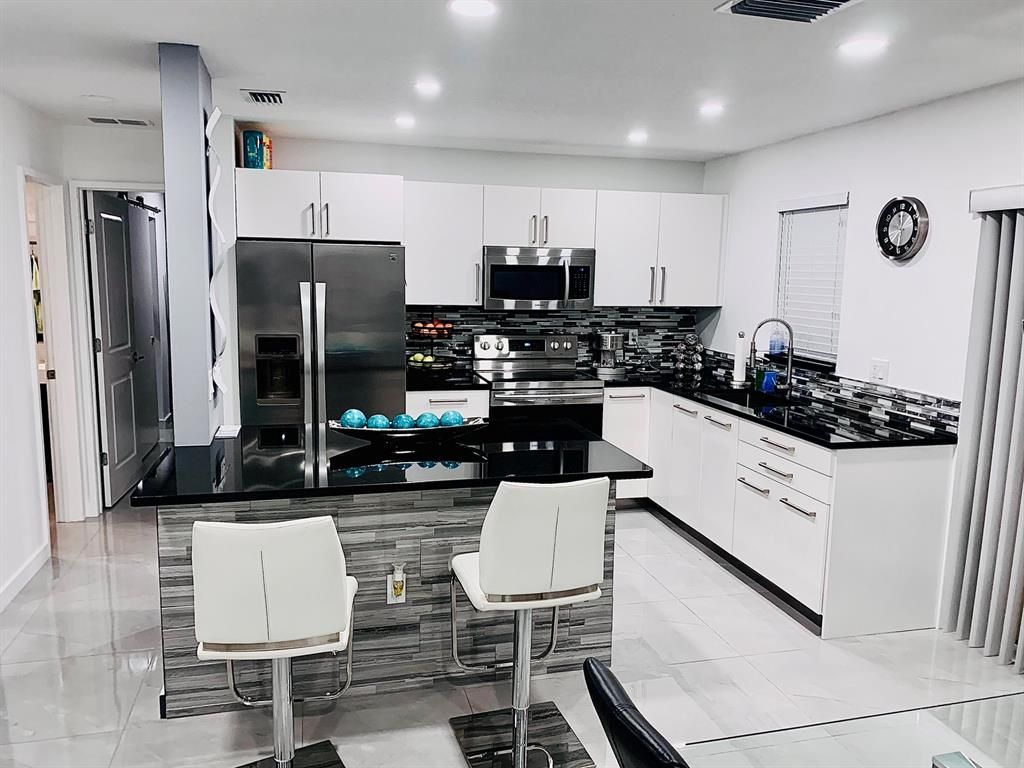 Photo of 500 Davis Road #36, Palm Springs, FL 33461 (MLS # R10705830)