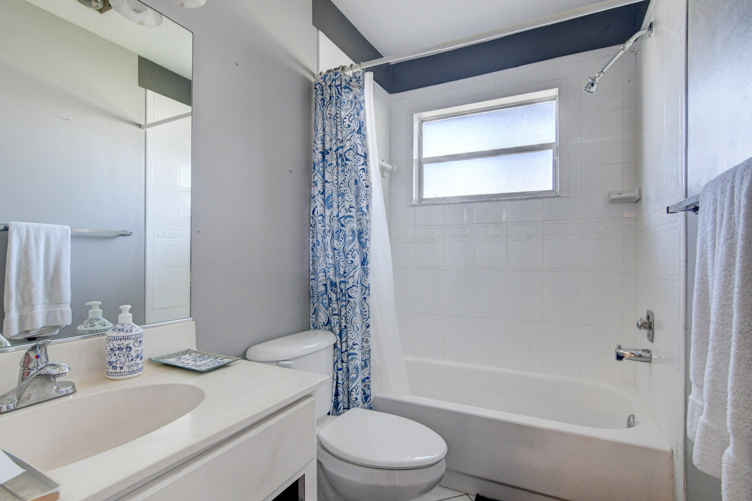 LAKES OF LANTANA PH 2-A - Residential