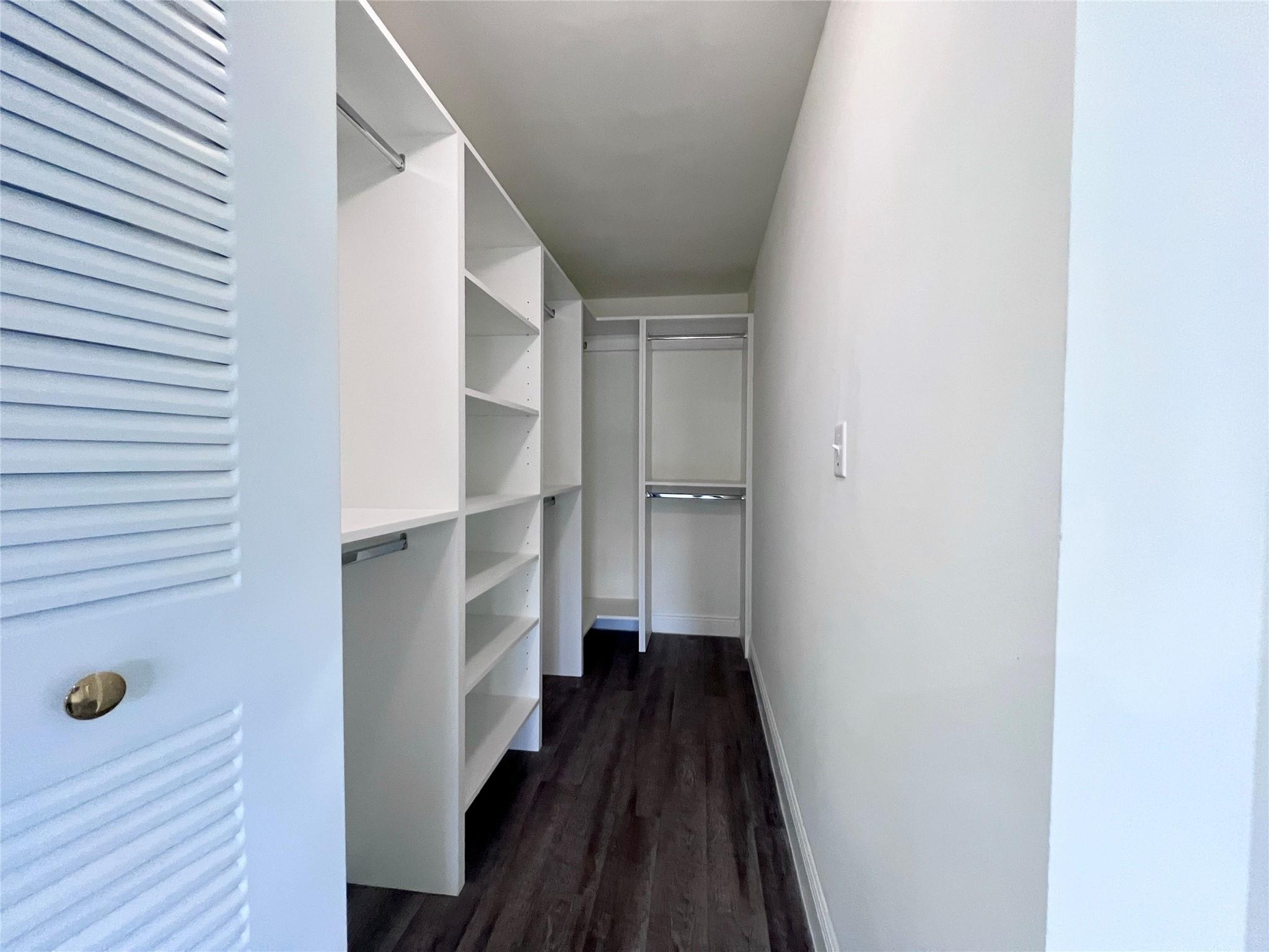 ROYAL PALMS - Residential Lease