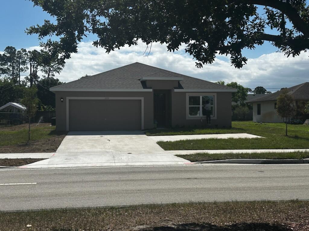 PORT ST LUCIE SECTION 1 - Residential