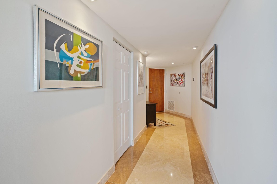 THE VUE - Residential