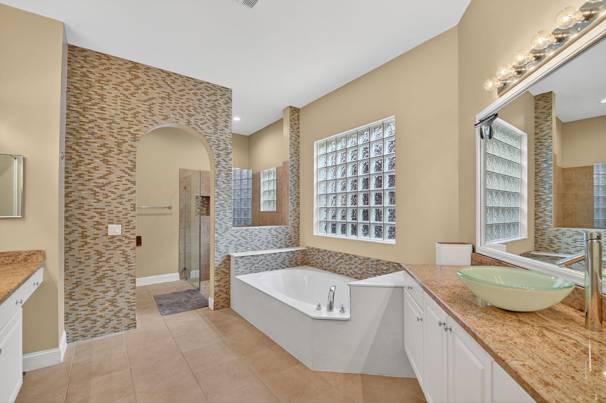 RENAISSANCE SEC 7 - Residential