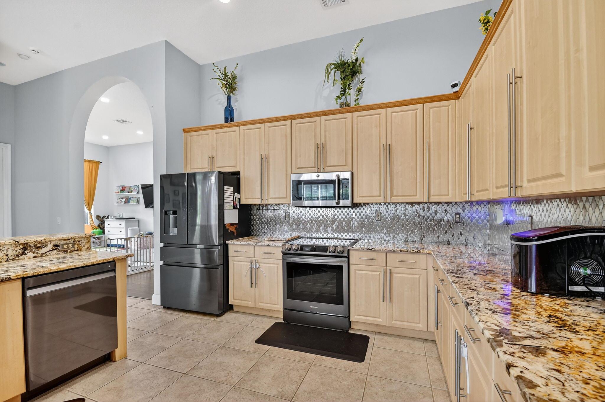 RENAISSANCE SEC 7 - Residential