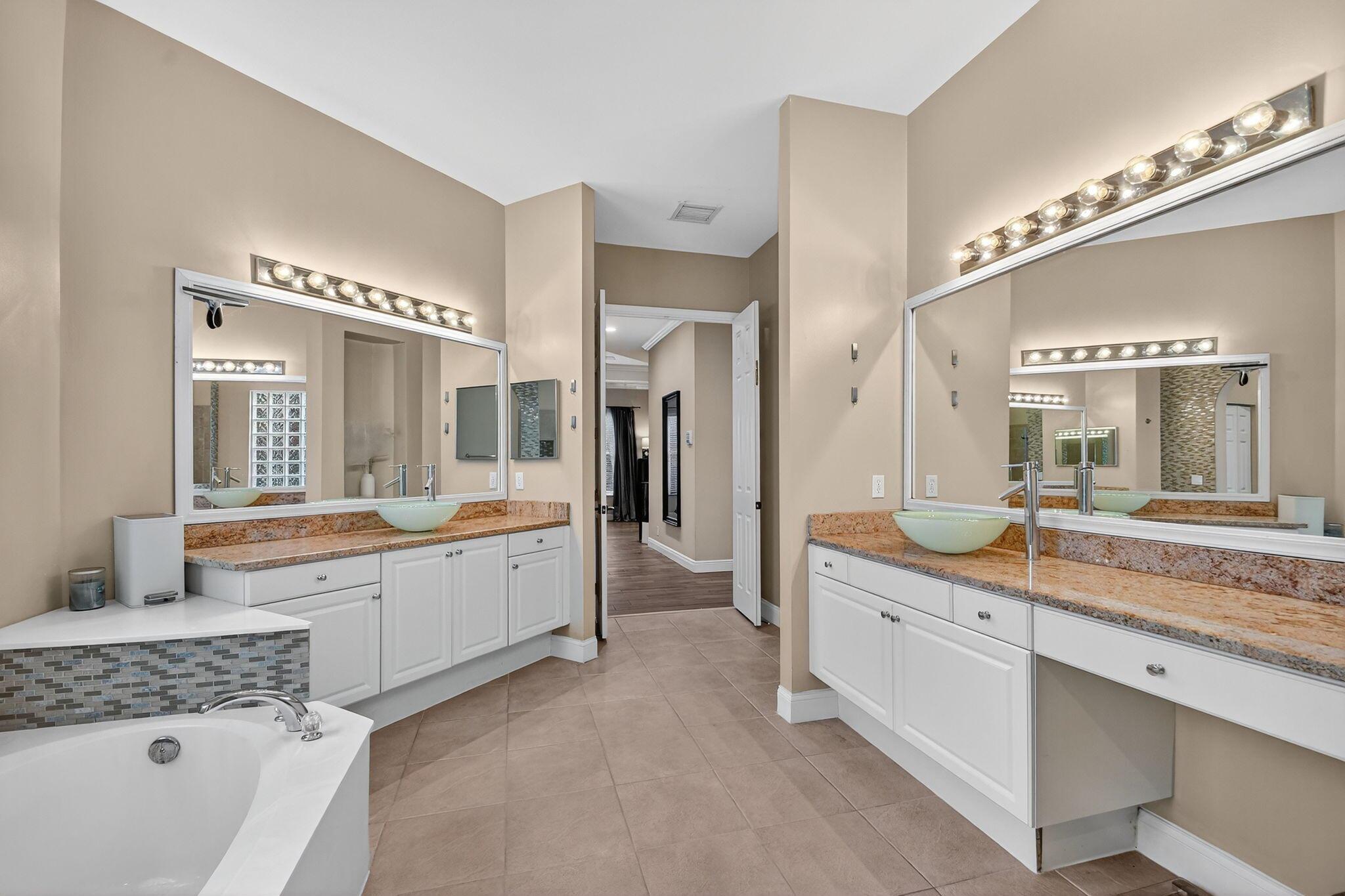 RENAISSANCE SEC 7 - Residential