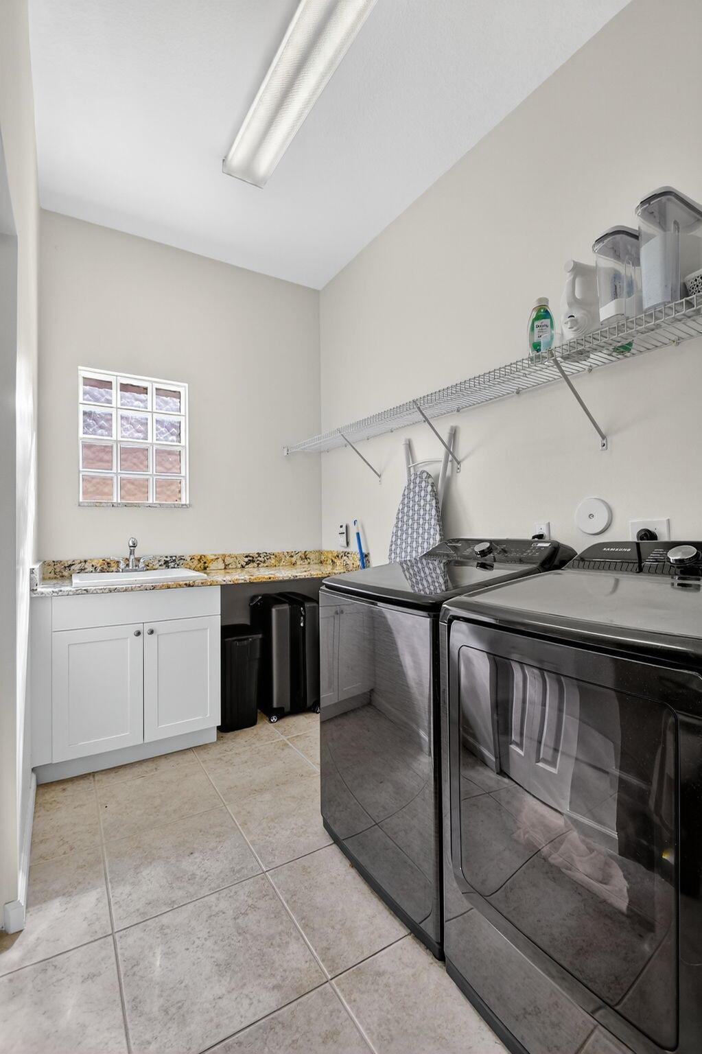 RENAISSANCE SEC 7 - Residential