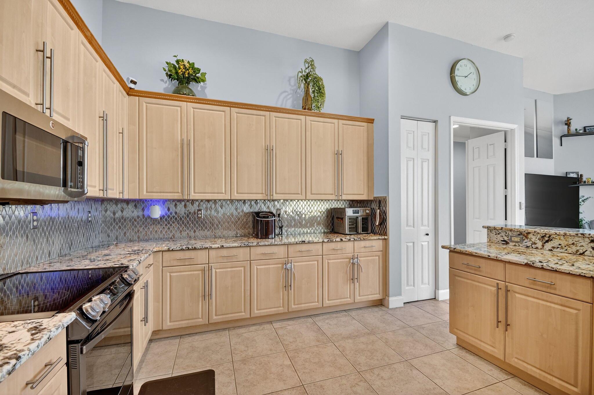 RENAISSANCE SEC 7 - Residential