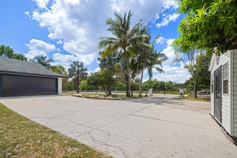 Single Family Residence in Loxahatchee FL 16137 Aintree Drive Dr 48.jpg