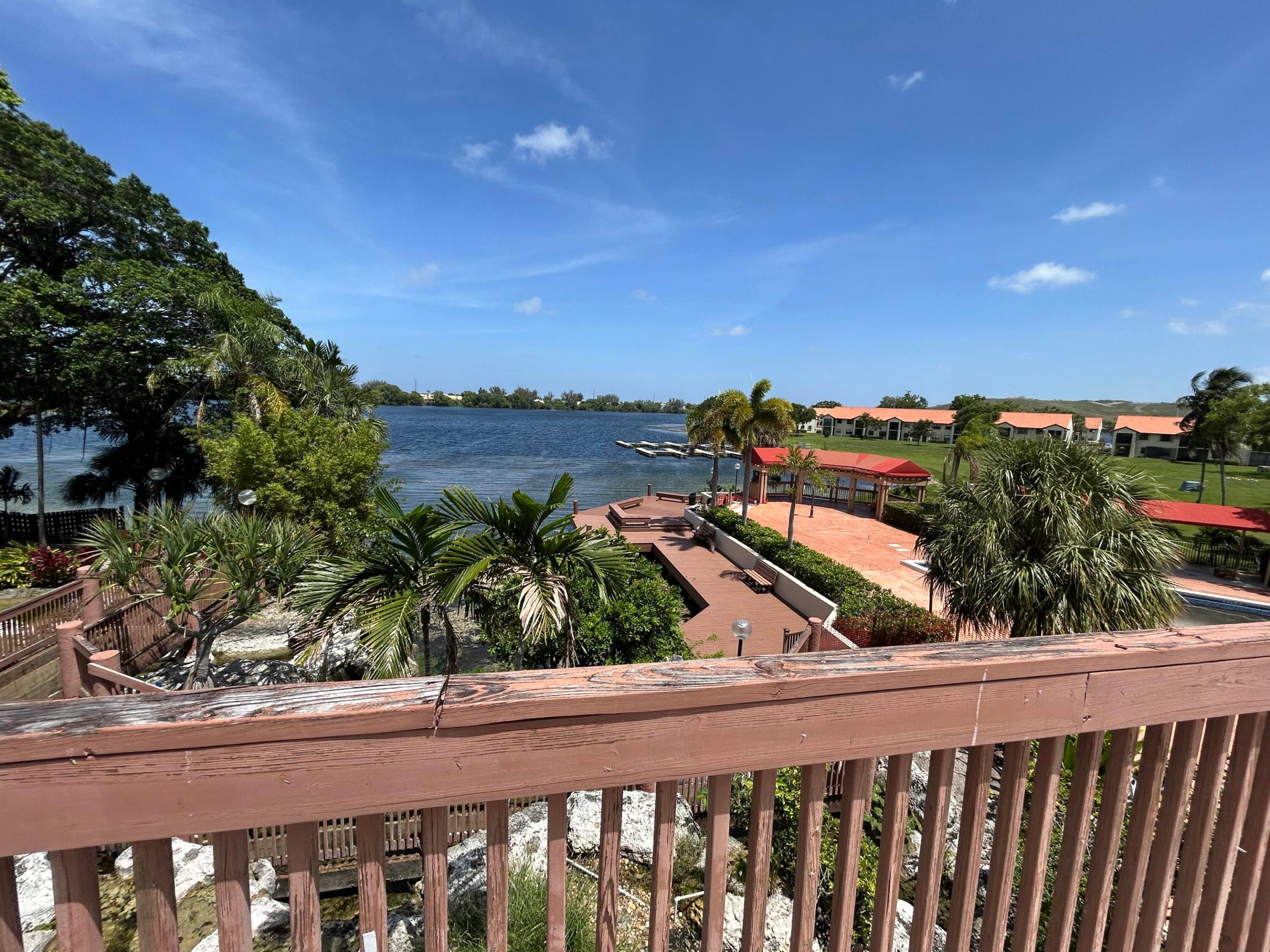 INDEPENDENCE BAY - Residential