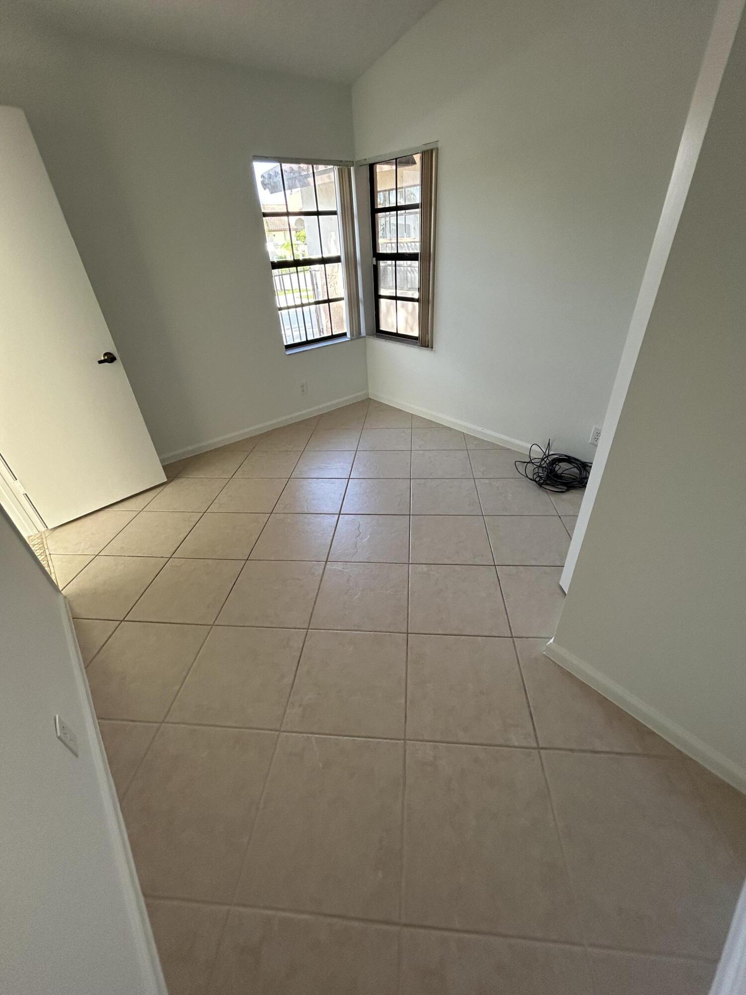 INDEPENDENCE BAY - Residential