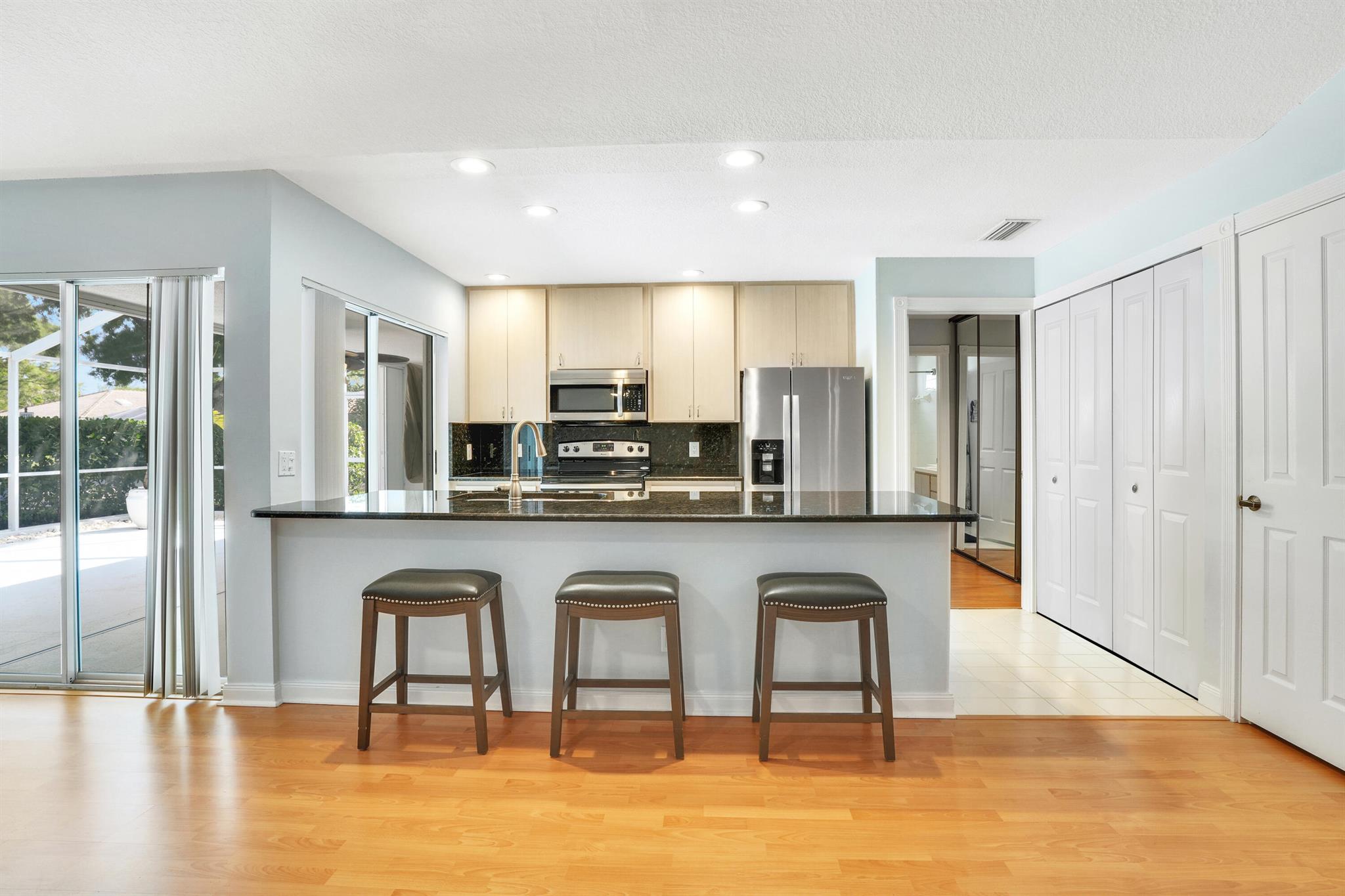 8002 Chapman Oak Court