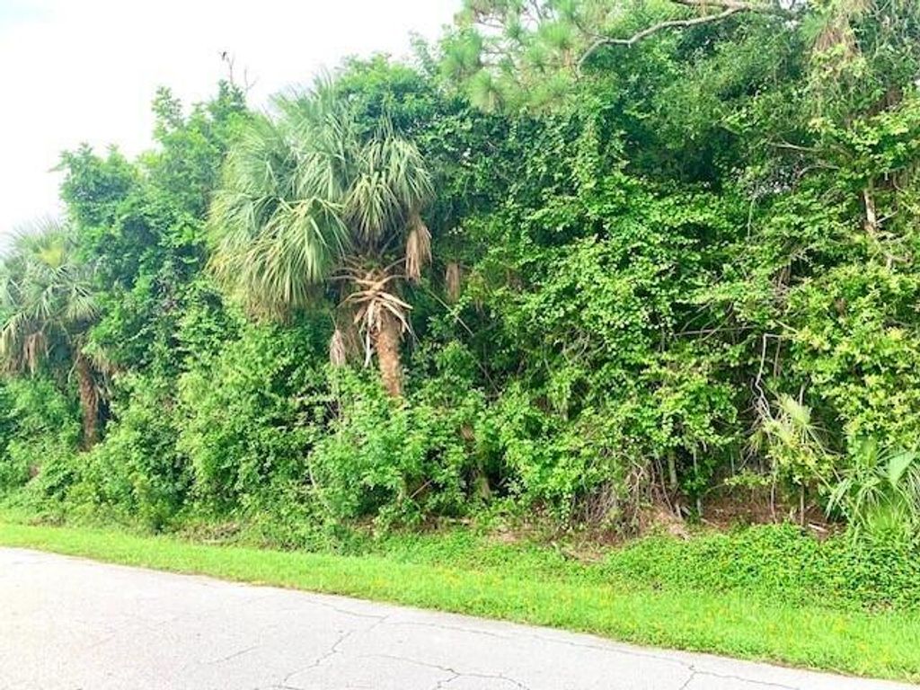 Photo of Xxx Myrtle Drive, Fort Pierce, FL 34945 (MLS # R11002050)