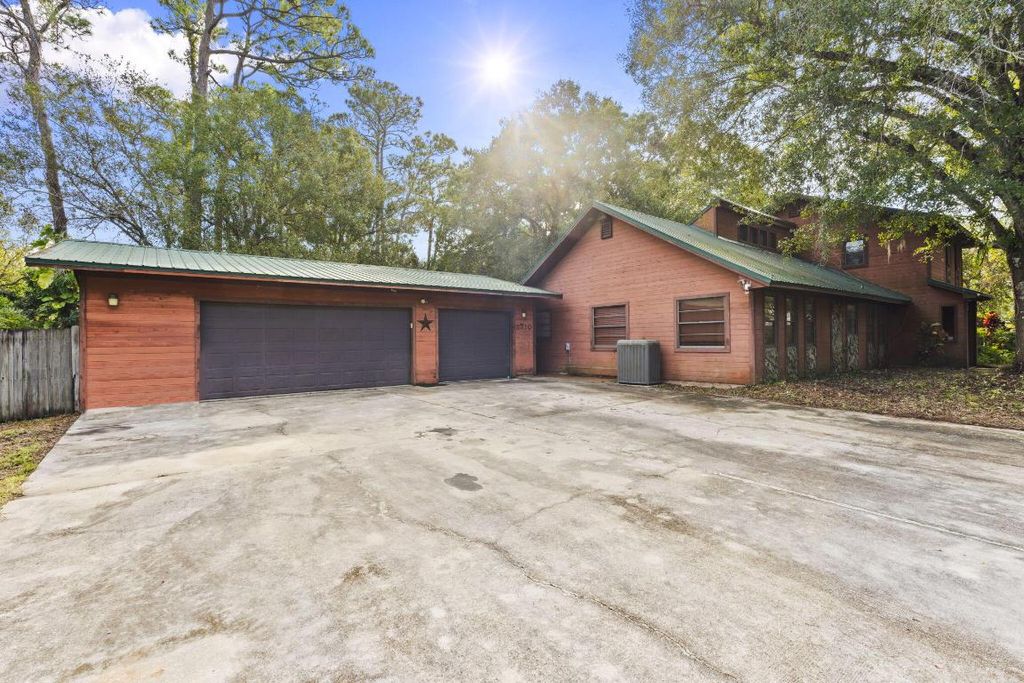 Photo of 5210 Buchanan Drive, Fort Pierce, FL 34982 (MLS # R11139650)