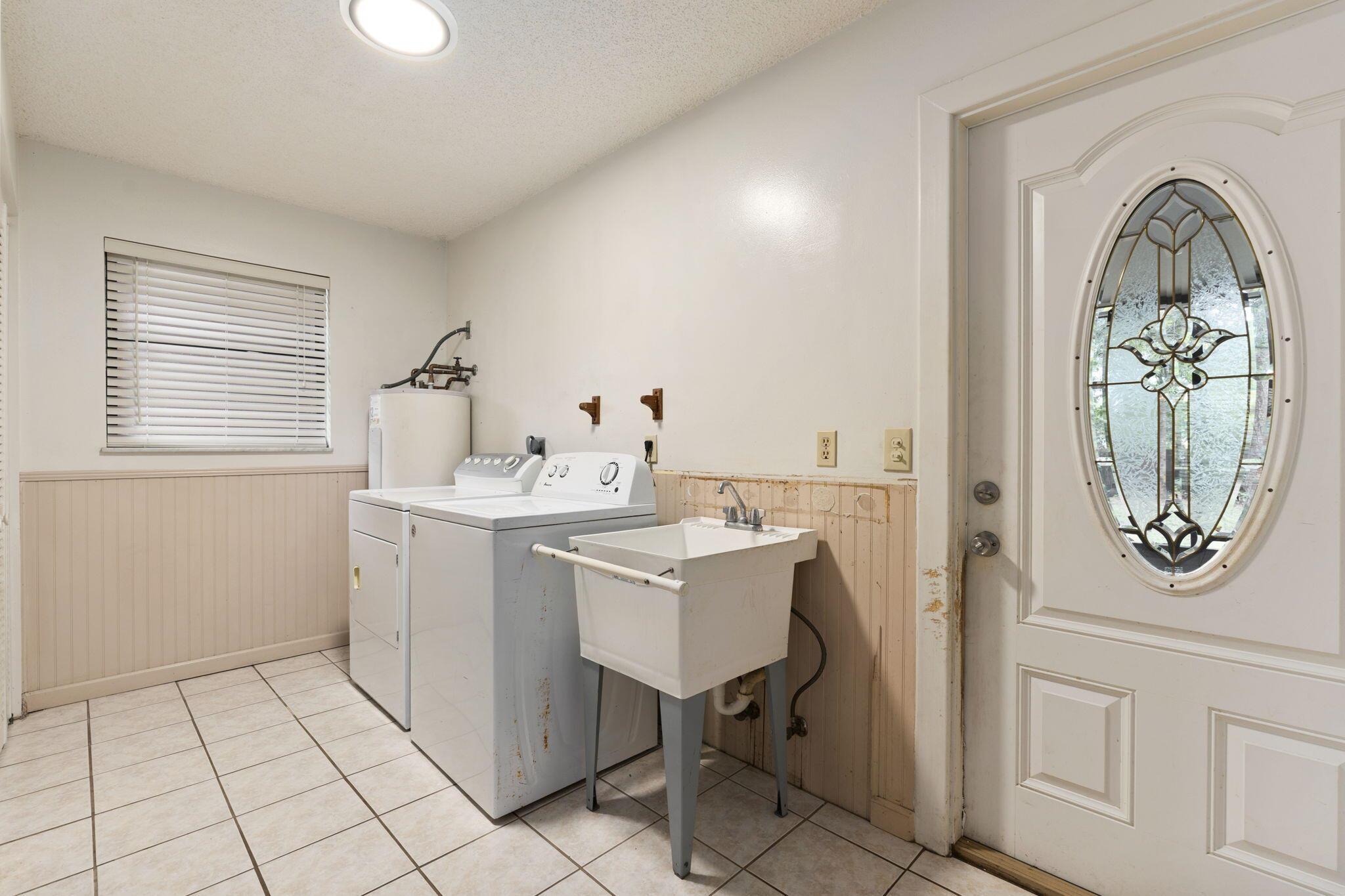 INDIAN RIVER ESTATES UNIT - Residential