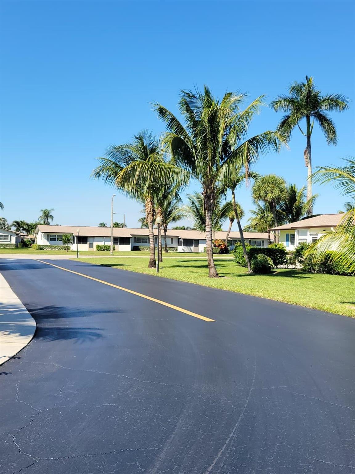 CRESTHAVEN VILLAS 17 COND - Residential Lease