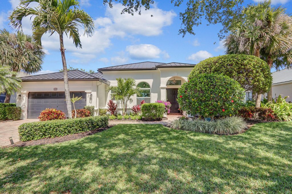 Photo of 137 Magnolia Way, Tequesta, FL 33469 (MLS # R11074482)