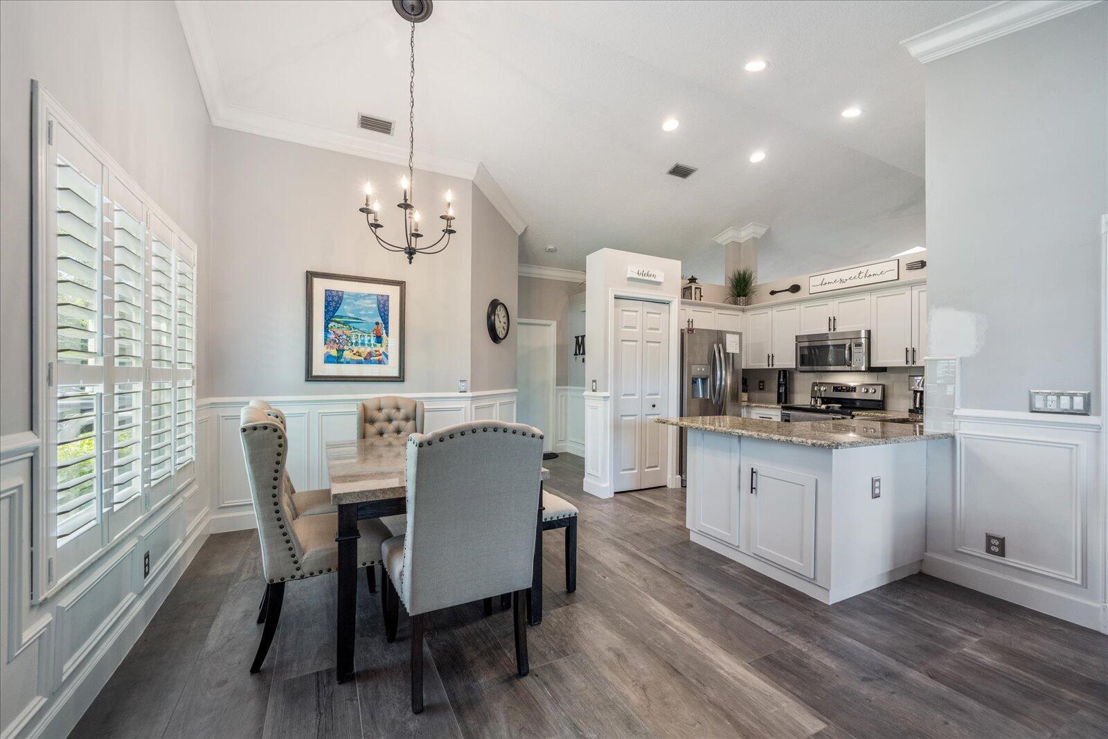 SUGAR POND MANOR OF WELLI - Residential Lease