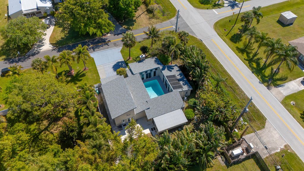 Photo of 6109 Cassia Drive, Fort Pierce, FL 34982 (MLS # R11054346)