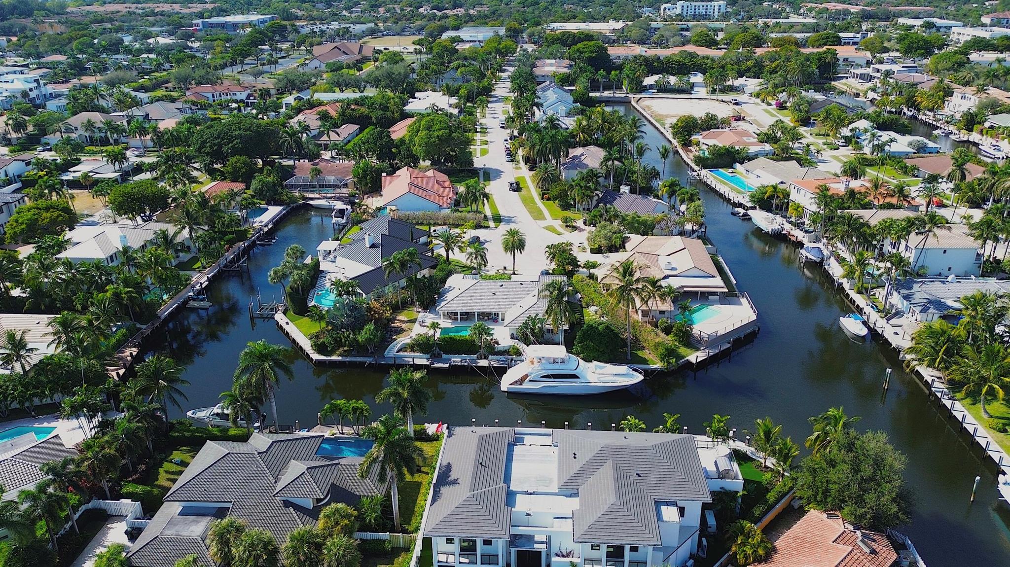 BOCA BAY COLONY - Residential