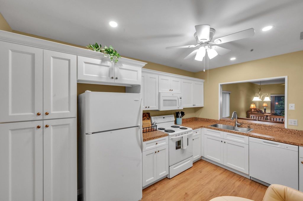 Photo of 6303 SE Williamsburg Drive #101, Hobe Sound, FL 33455 (MLS # R10982089)