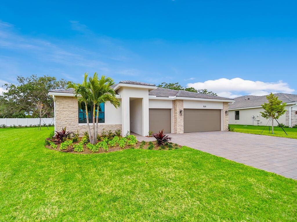 Photo of 1520 SW Lago Circle, Palm City, FL 34990 (MLS # R10979012)