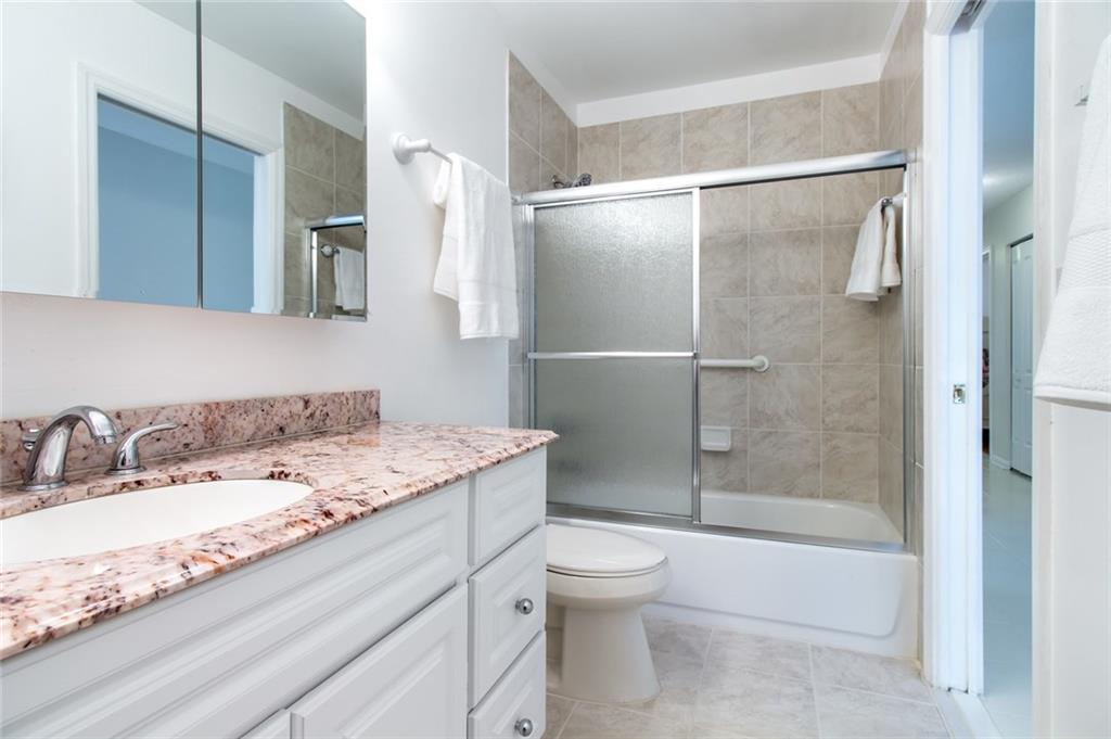 Maplewood 80-37 B - Residential