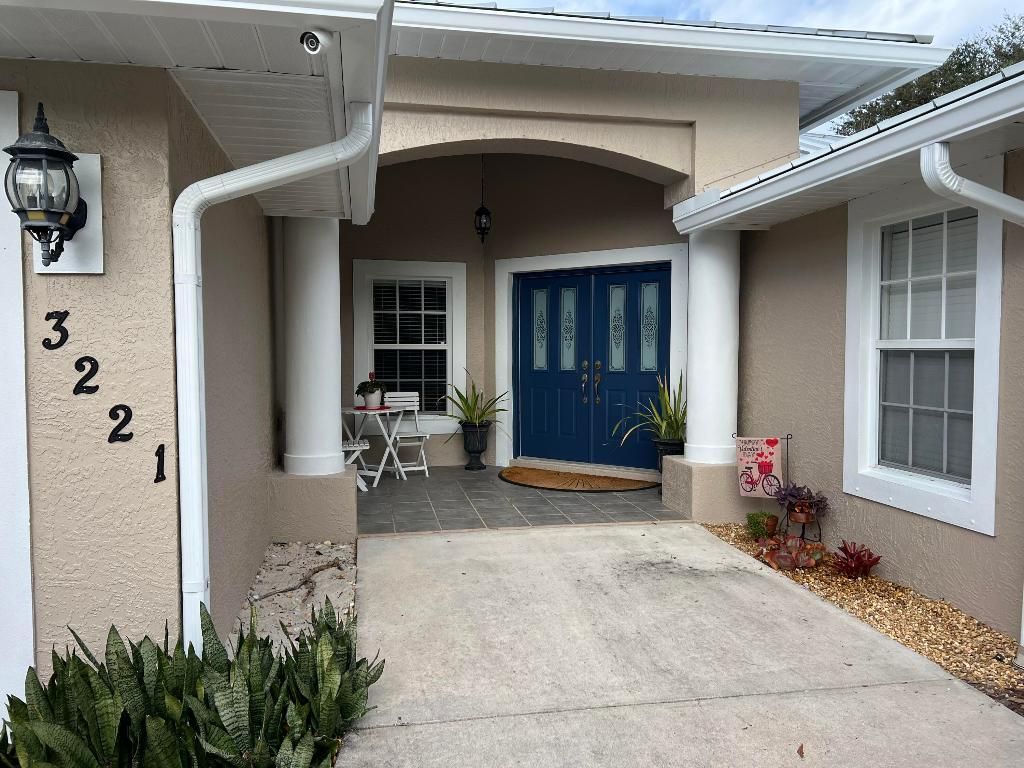 Photo of 3221 SE Quay Street, Port Saint Lucie, FL 34984 (MLS # R11149780)