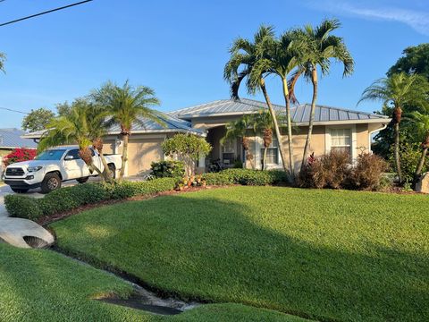 3221 SE Quay Street Port St Lucie FL 34984