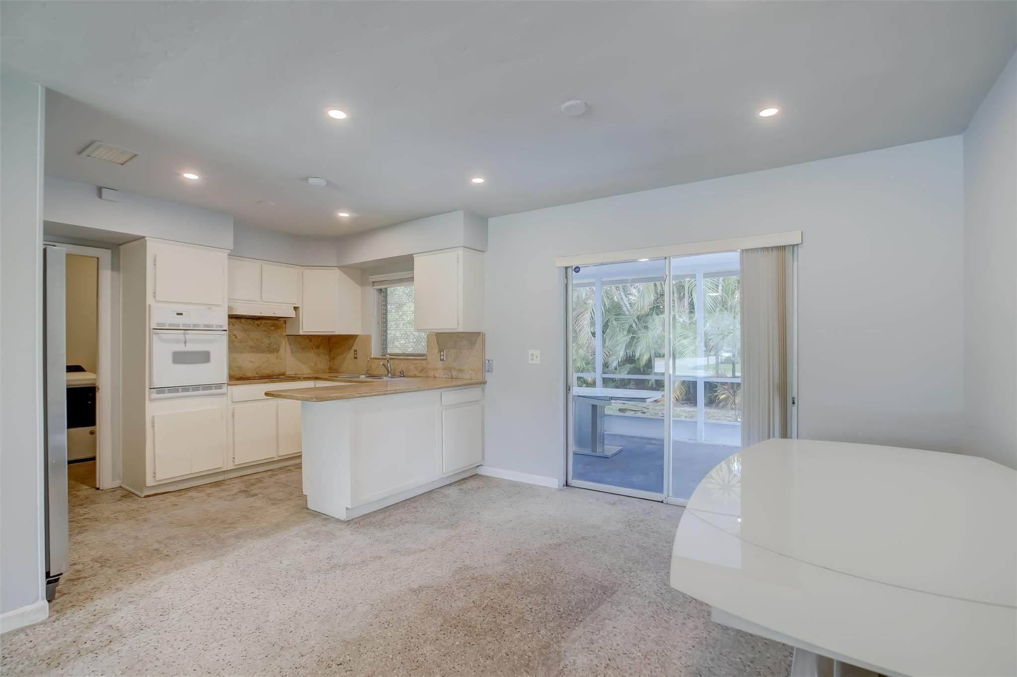 Cresthaven 11 53-41 B - Residential Lease