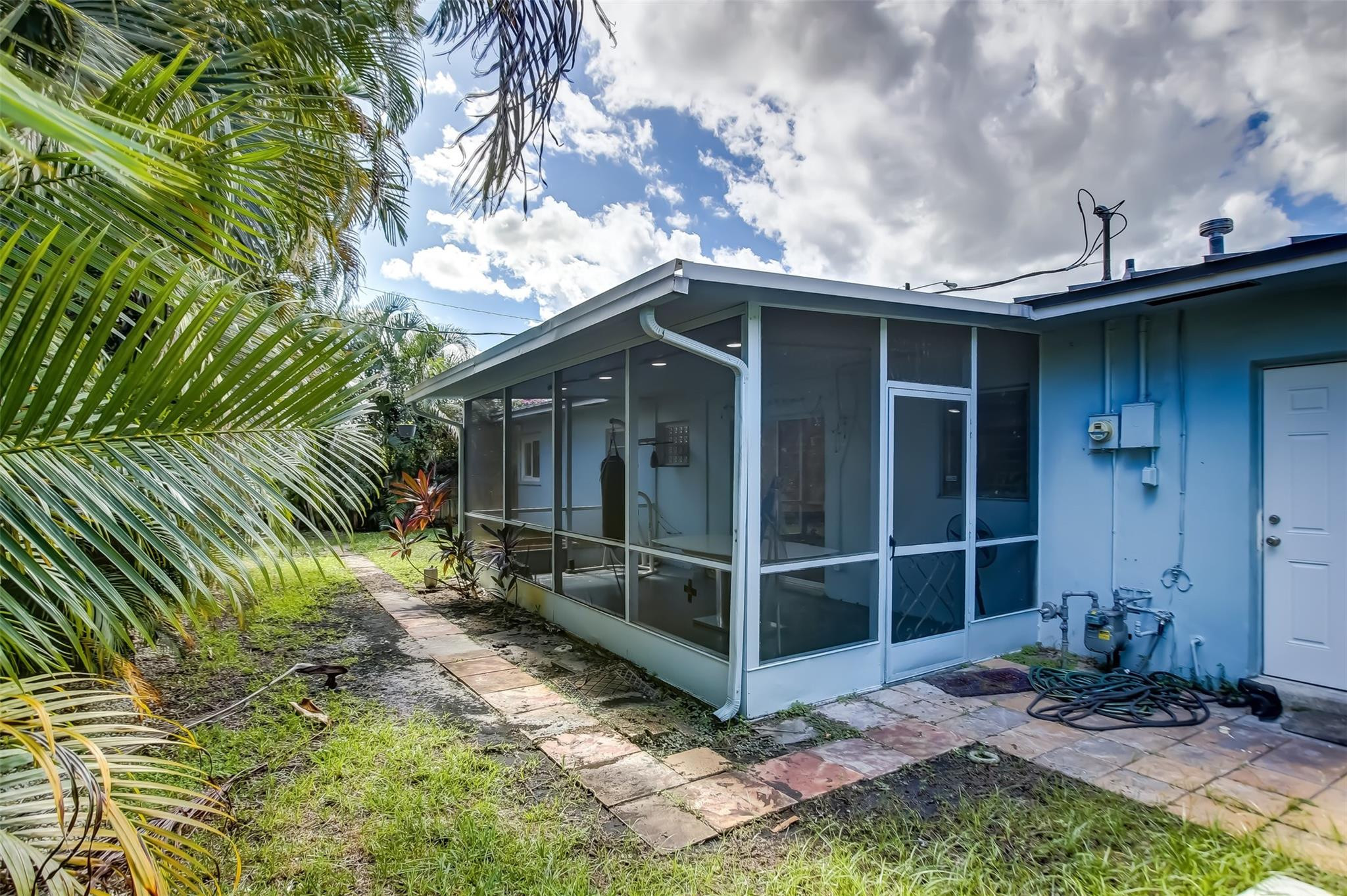 Cresthaven 11 53-41 B - Residential Lease